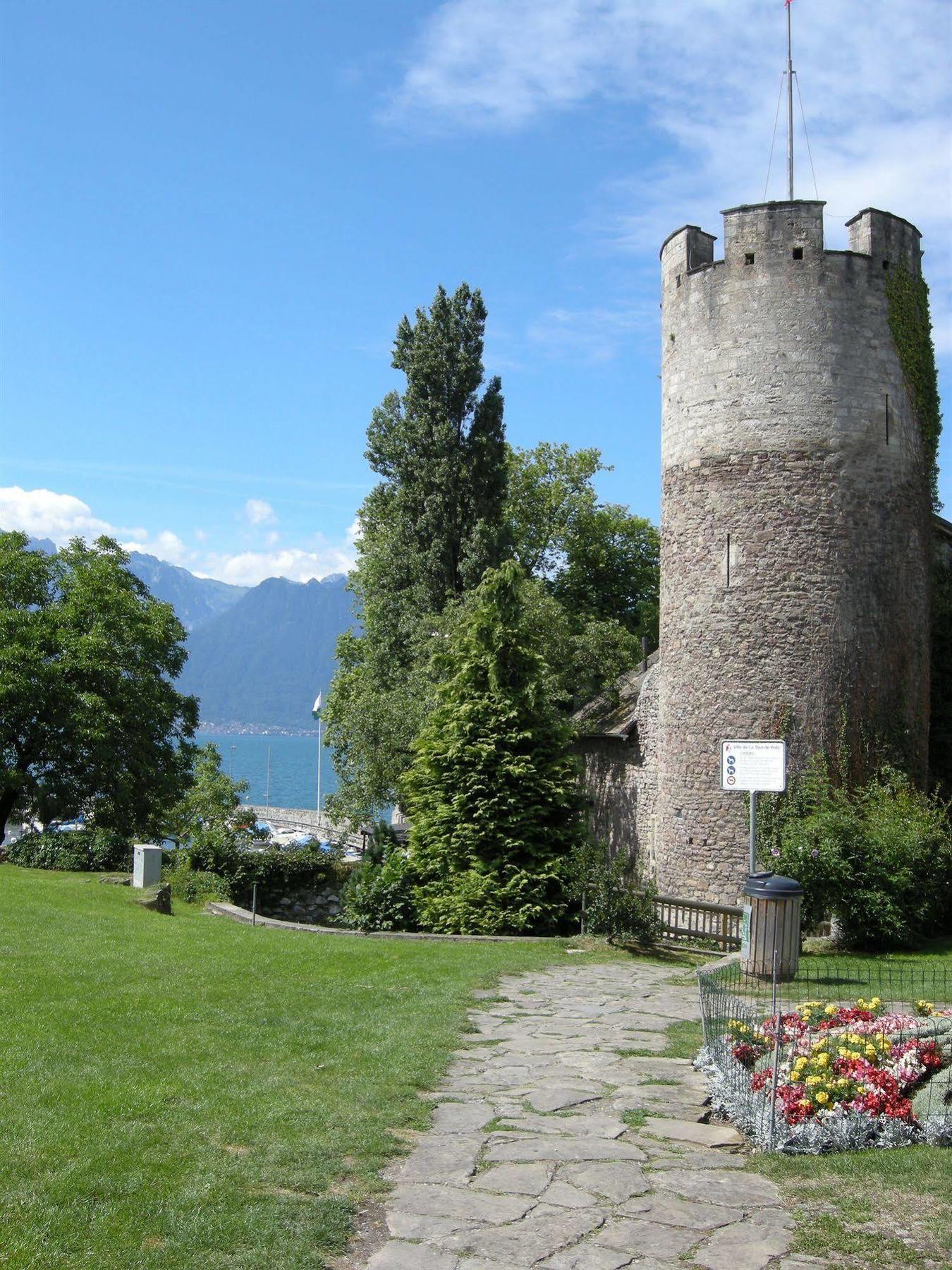 Hotel De La Vieille Tour La Tour-de-Peilz Dış mekan fotoğraf
