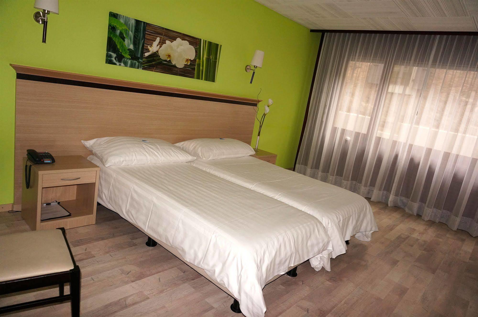Hotel De La Vieille Tour La Tour-de-Peilz Dış mekan fotoğraf