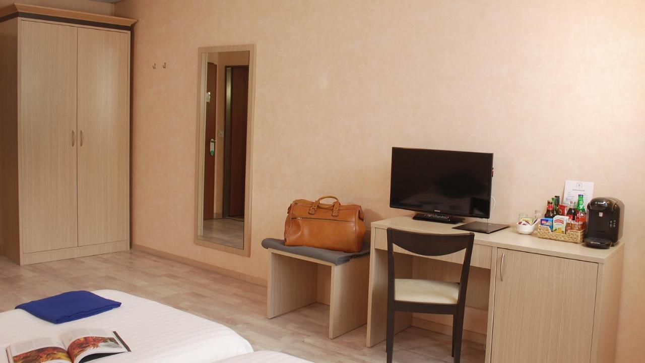Hotel De La Vieille Tour La Tour-de-Peilz Dış mekan fotoğraf